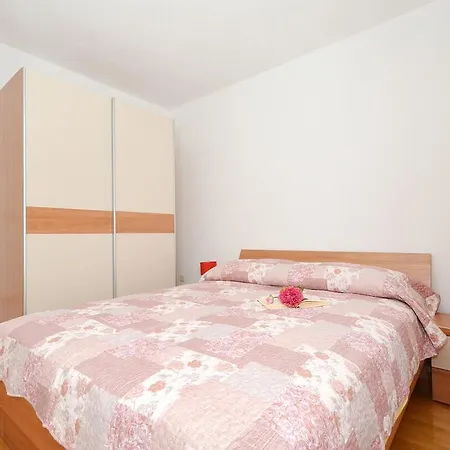 Uljevic Apartment *