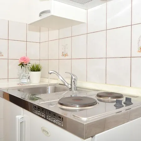 Uljevic Apartment Trogir