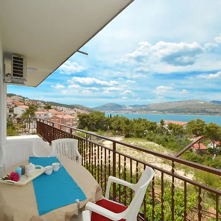 Apartment Uljevic *