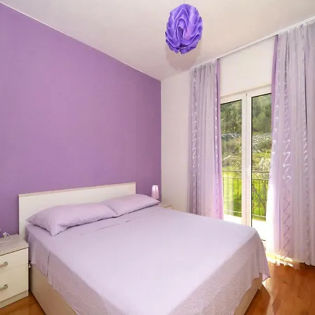 Appartement Uljevic-close To The *