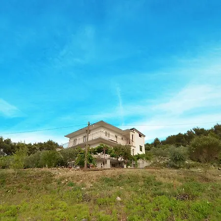 Uljevic-close To The Trogir